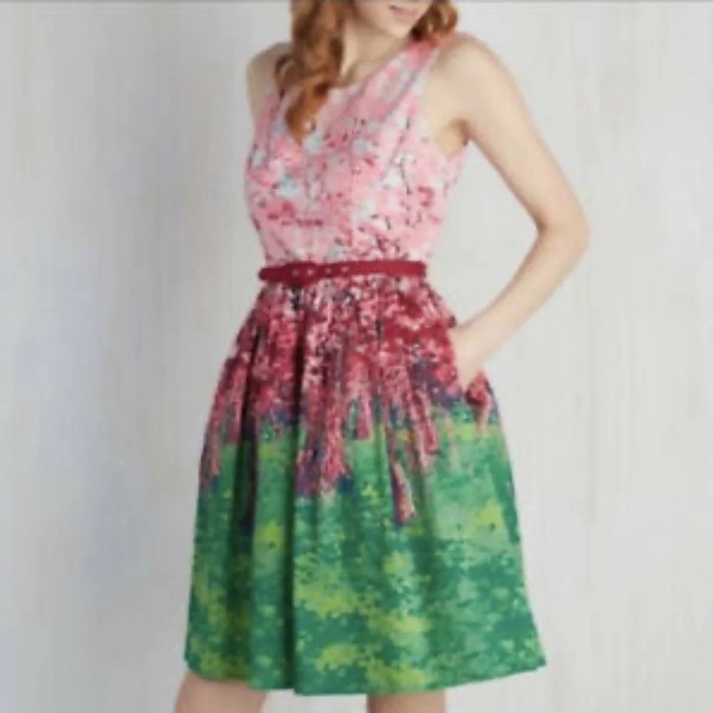 Modcloth "Spring Festive Fondescence" in Cherry Blossom - Picture 3 of 3